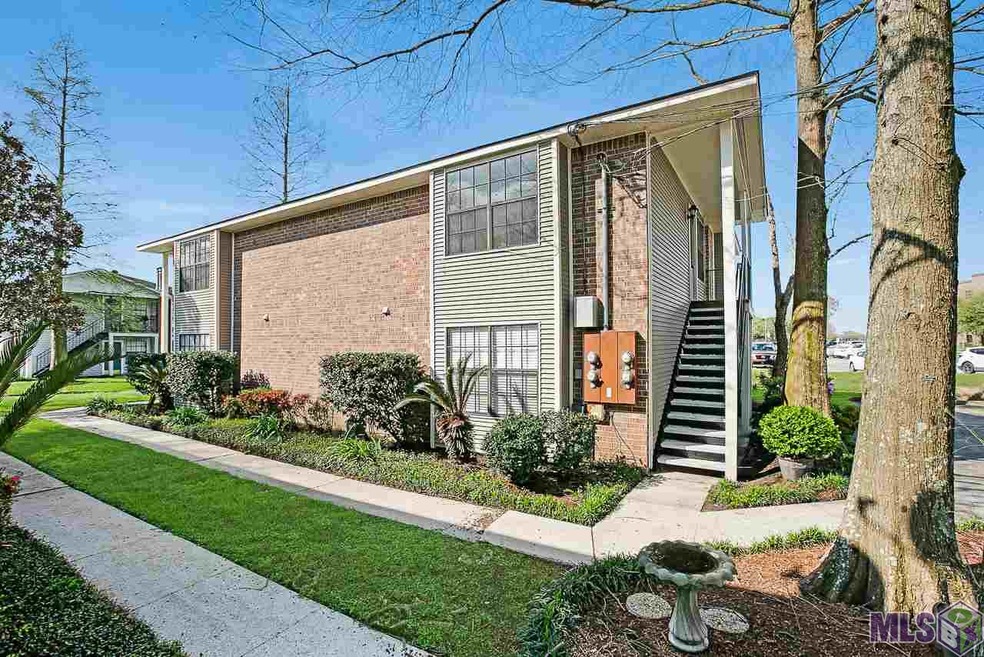 914 W Tony St unit 11-A, Gonzales, LA 70737 - photo 1