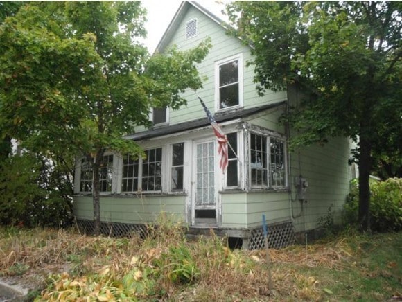 22 Maple St, Lincoln, NH 03251 - photo 1