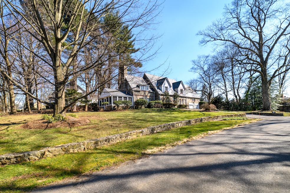 32 Bettswood Rd, Norwalk, CT 06851 - photo 1