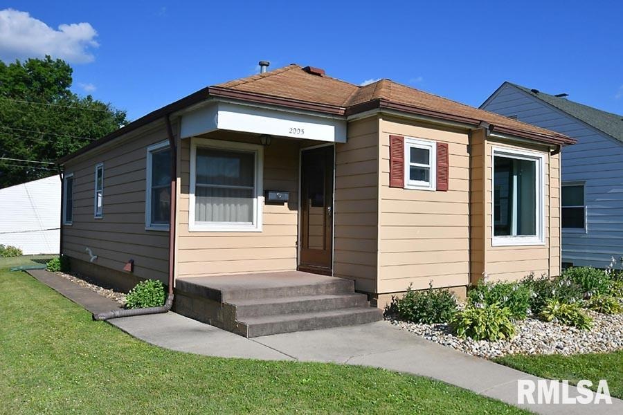 2005 45th St, Rock Island, IL 61201 - photo 1
