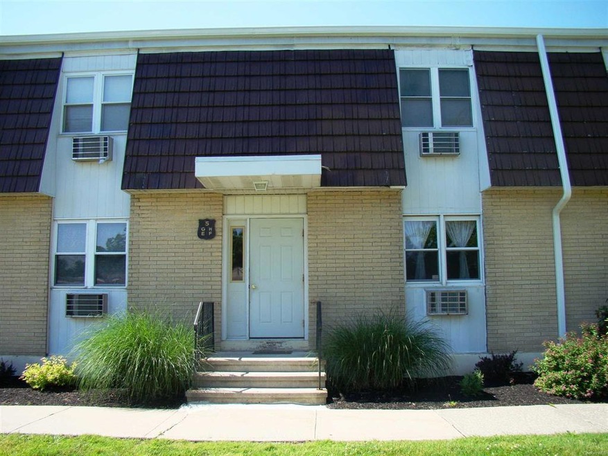 5 White Gate Rd unit F, Wappingers Falls, NY 12590 - photo 1