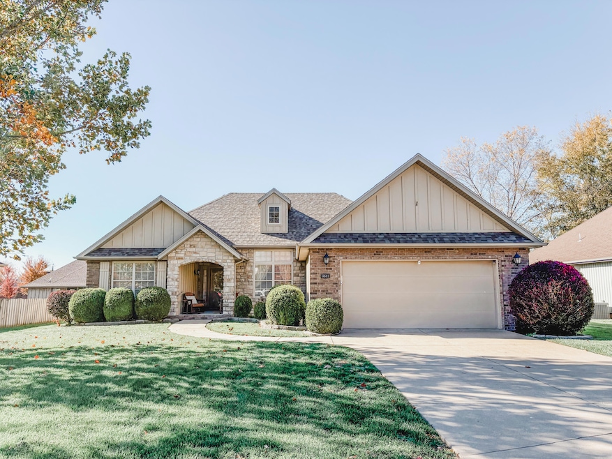 5511 N 10th Ave, Ozark, MO 65721 - photo 1