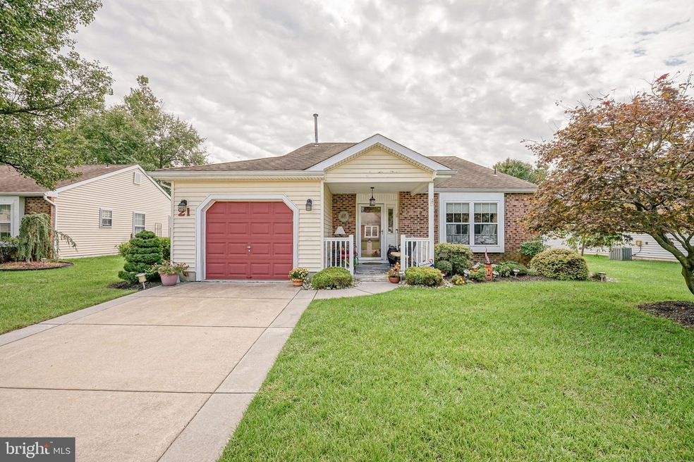 21 Blanchard Dr, Woodbury, NJ 08096 - photo 1