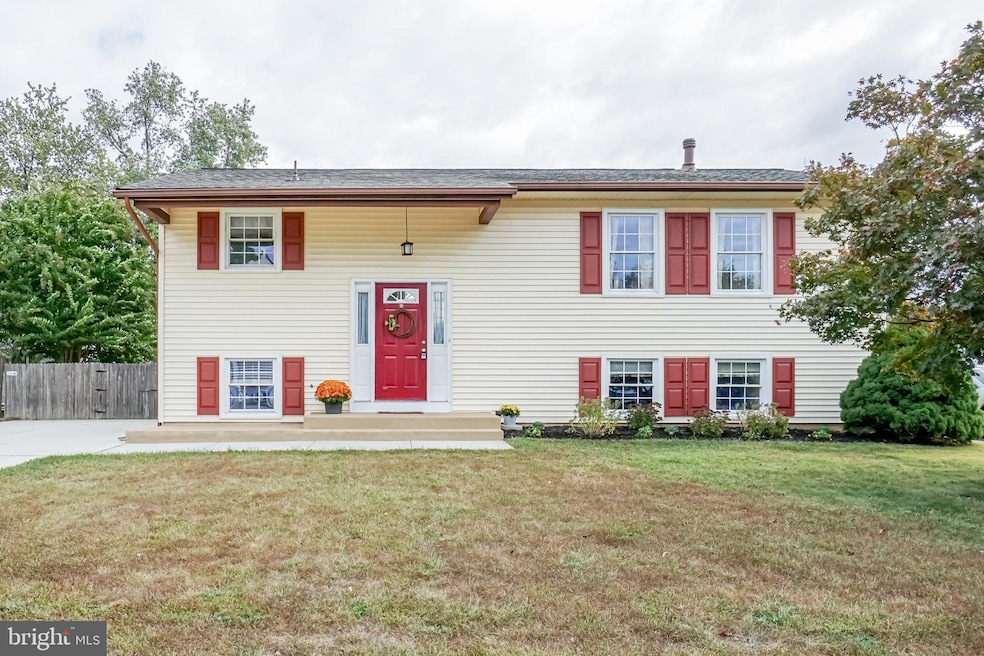 1120 Maplefield Rd, Newark, DE 19713 - photo 1