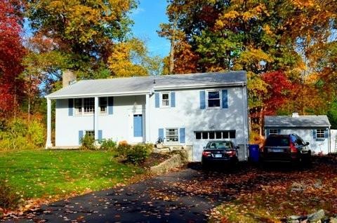 8 Boulder Cir, Norwalk, CT 06854 - photo 1