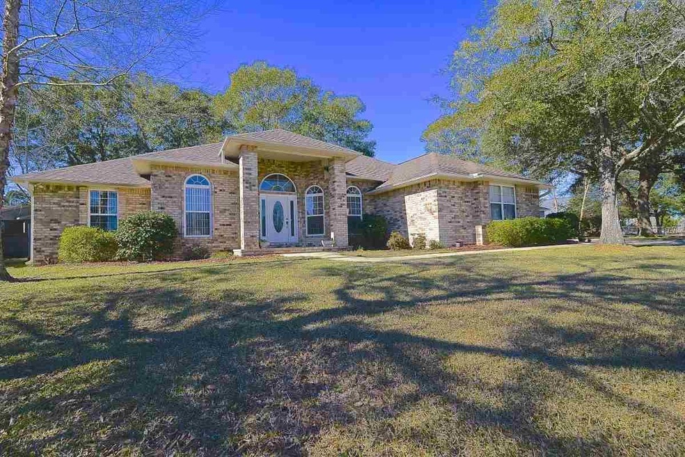 2401 Sweet Heart Ln, Pensacola, FL 32526 - photo 1