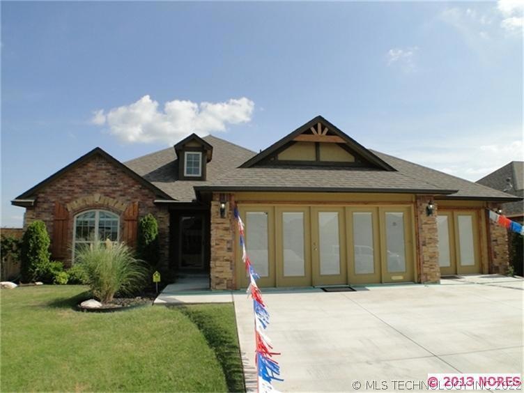 3325 E Emmitsburg Place, Broken Arrow, OK 74014 - photo 1