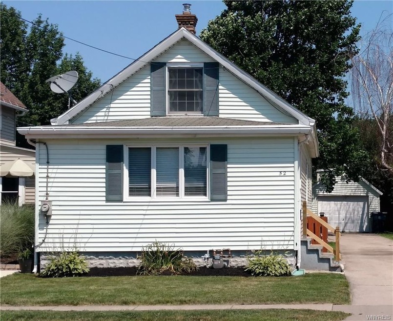 52 Kirby Ave is calling you home!