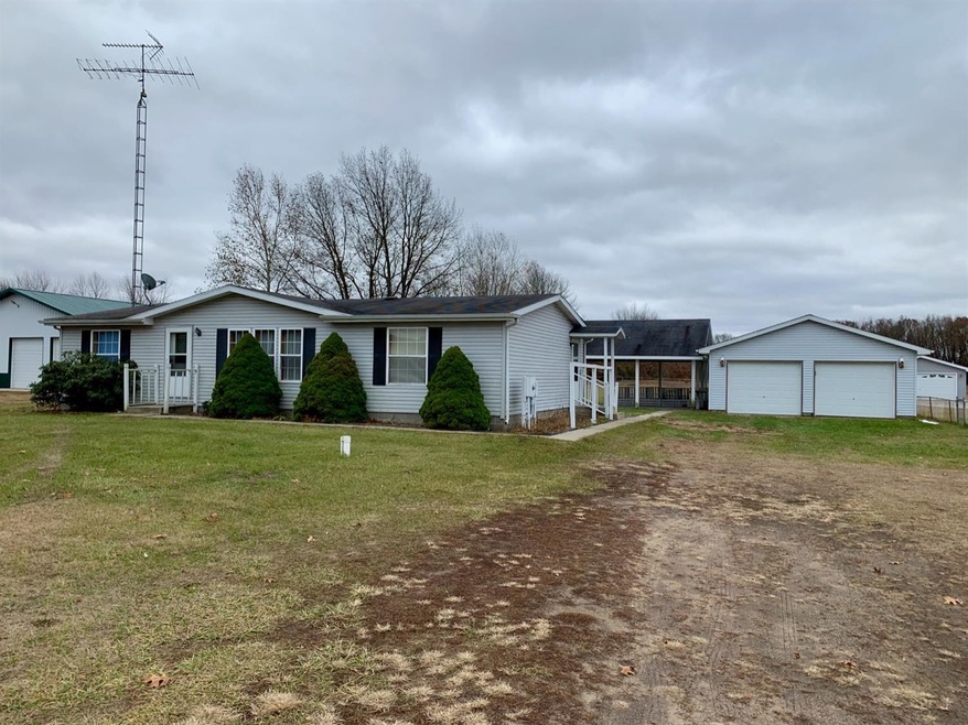 10371 E State Road 8, Knox, IN 46534 - photo 1