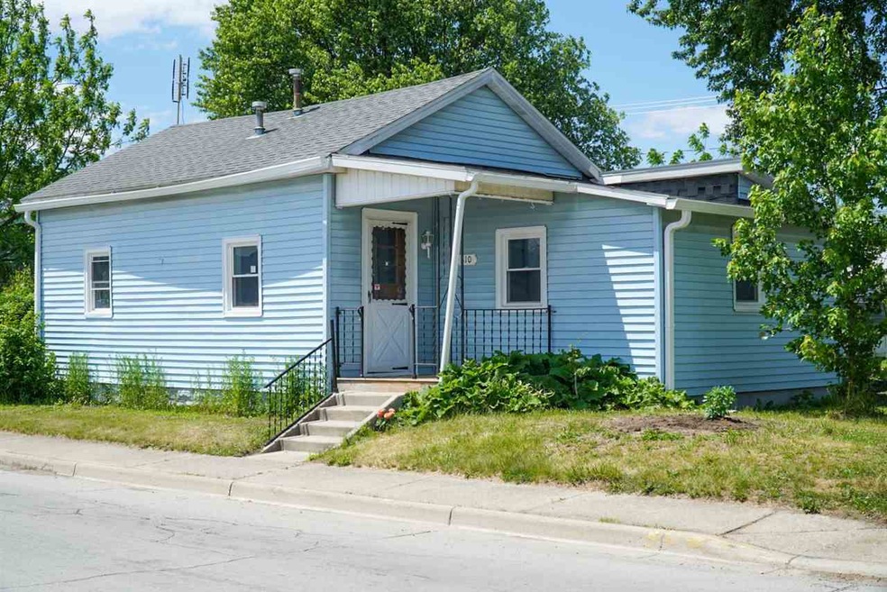 610 W Water St unit Portland, Portland, IN 47371 - photo 1