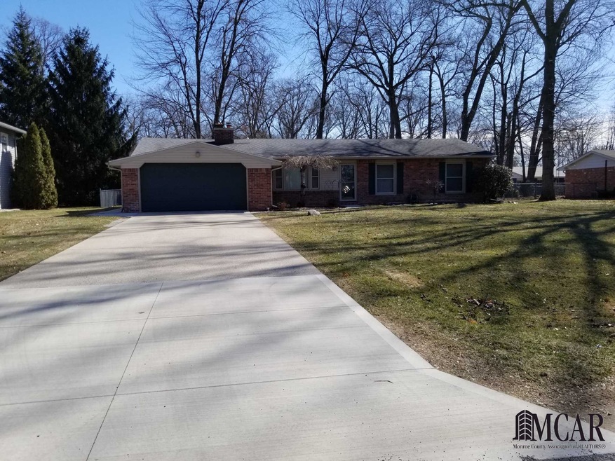 7648 Seneca Trail