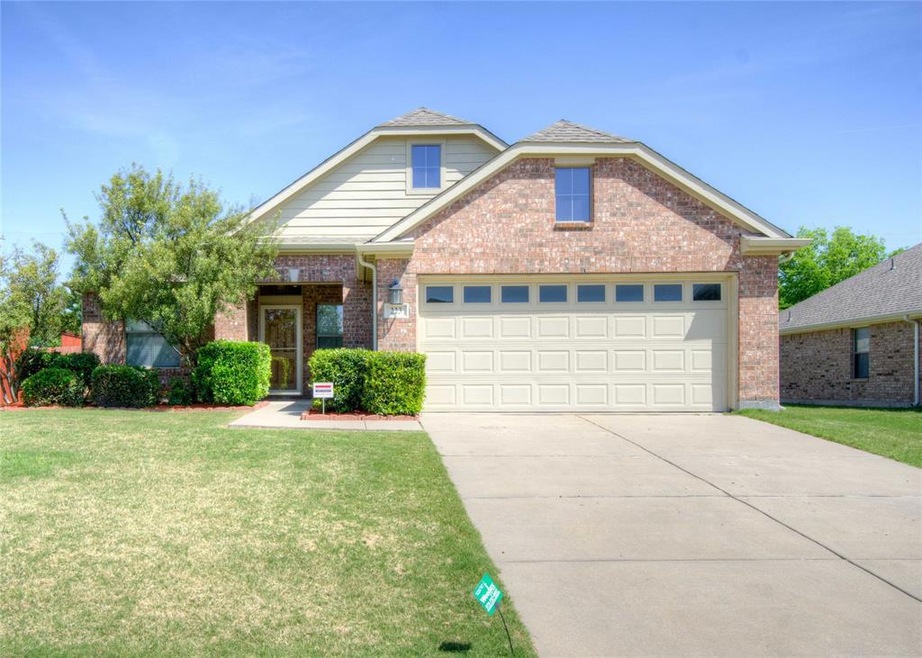 223 Shadybrook Dr, Wylie, TX 75098 - photo 1
