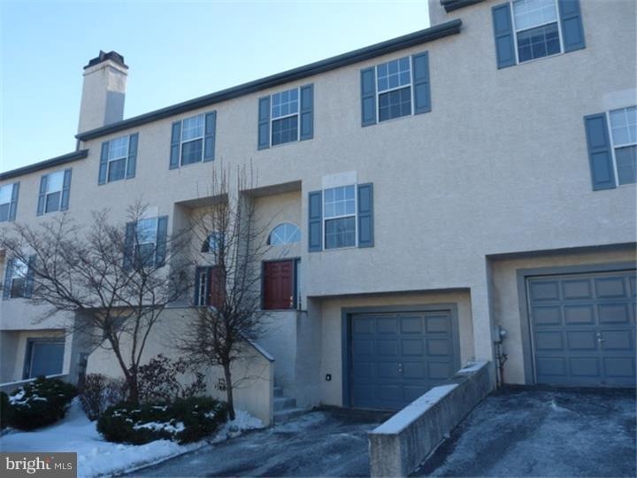 3204 Hartford Ct unit 3204, Newtown Square, PA 19073 - photo 1