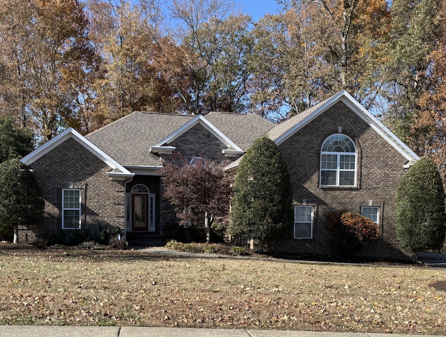 1019 Carrs Creek Blvd, Greenbrier, TN 37073 - photo 1