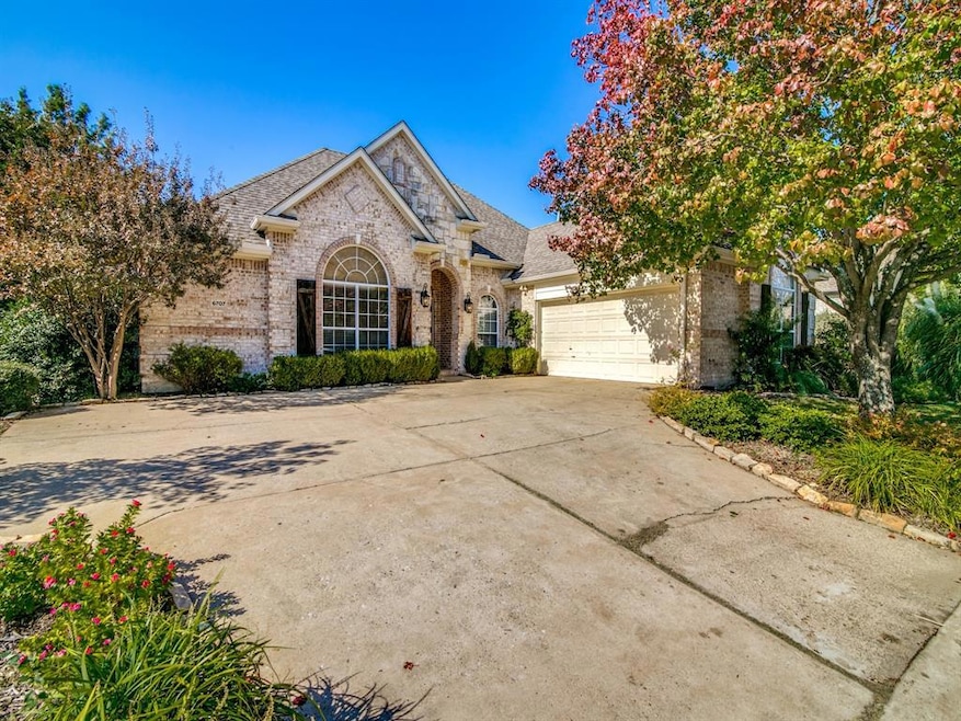 Front view of the house.