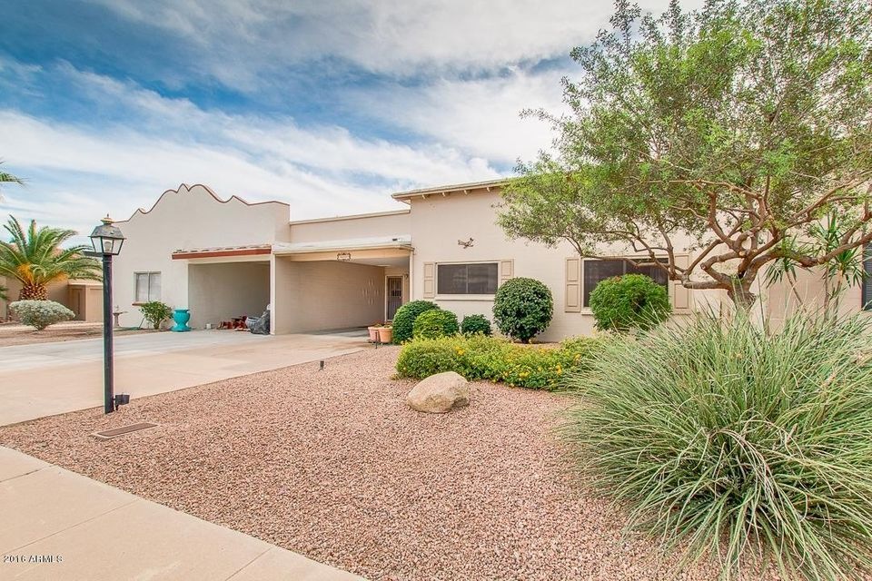 BEAUTIFUL CURB APPEAL