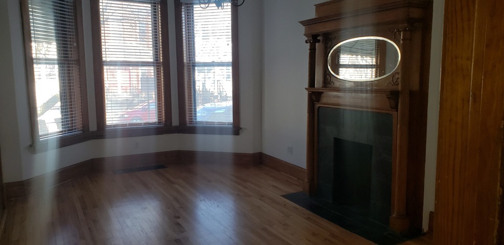 1720 N Artesian Ave unit 1, Chicago, IL 60647 - photo 1