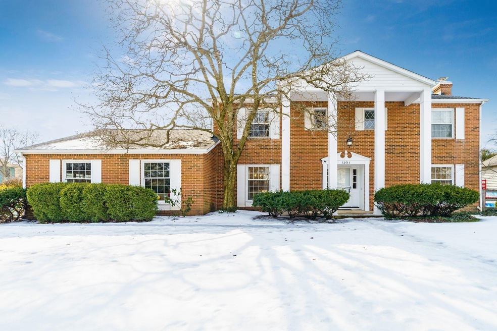 Colonial Brick front
