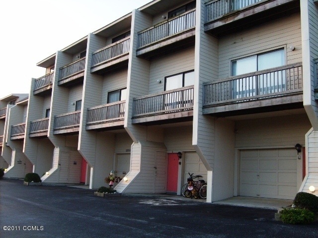 Coral Shores