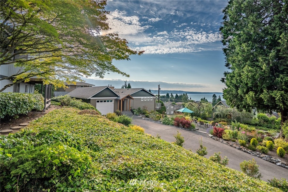 925 6th St, Mukilteo, WA 98275 - photo 1