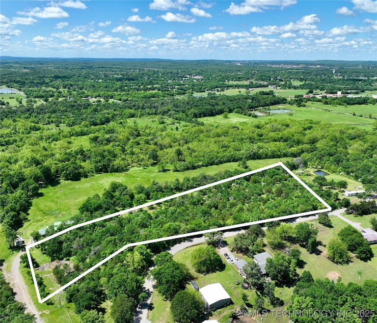 Not actual lot lines - for visual reference only