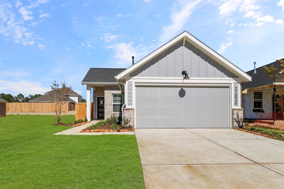 21636 Alberta Forest Cir, Magnolia, TX 77355 - photo 1