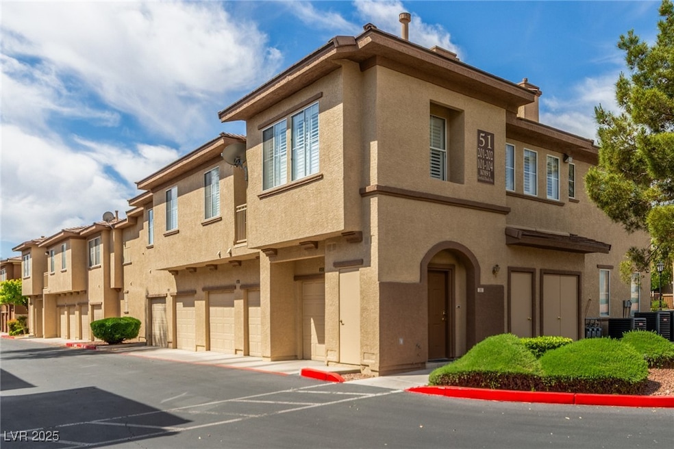 10191 Deerfield Beach Ave unit 202, Las Vegas, NV 89129 - photo 1