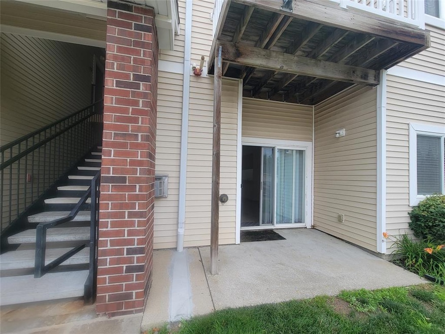 1210 NE 6th Ln unit I9, Ankeny, IA 50021 - photo 1