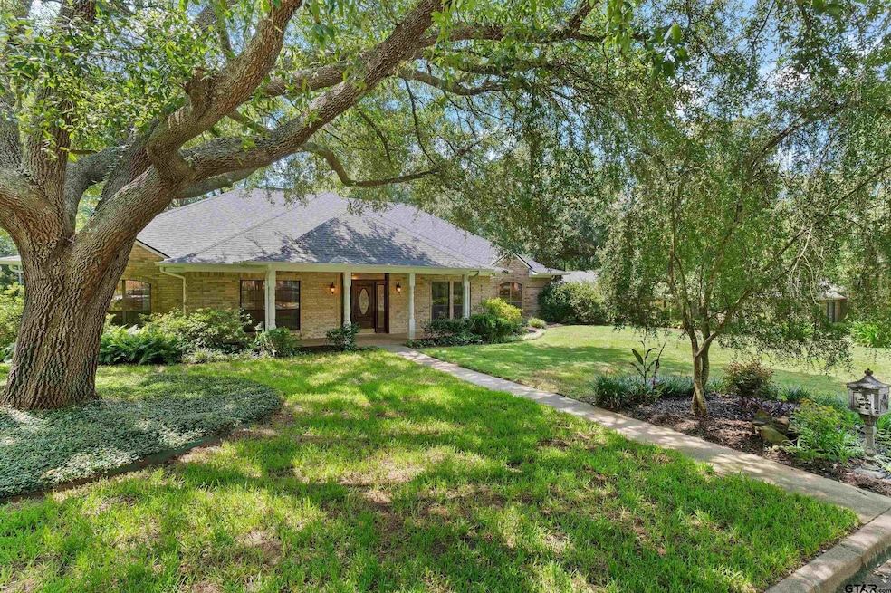 404 Moccasin Trail, Kilgore, TX 75662 - photo 1