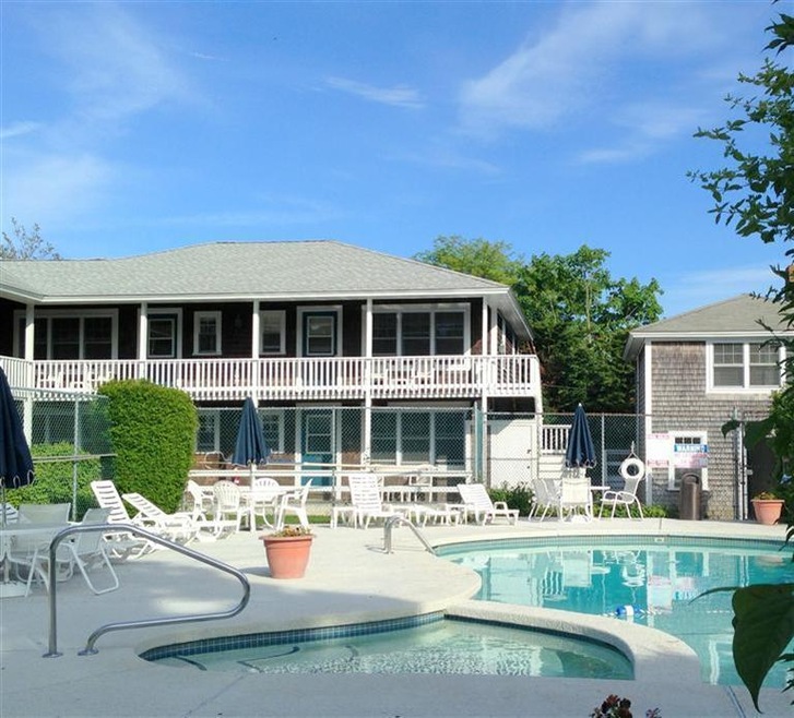 15 Mill St unit 35, Edgartown, MA 02539 - photo 1