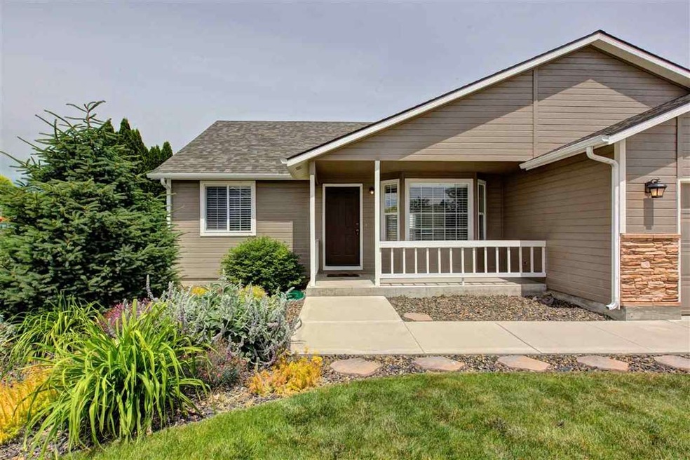 1112 W Hawaii Ave, Nampa, ID 83686 - photo 1