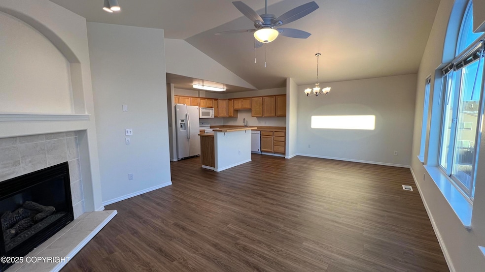 259 Whisper Ridge Cir unit B, Anchorage, AK 99504 - photo 1