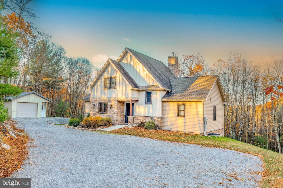 370 Kalers Loft Ln, Crystal Spring, PA 15536 - photo 1