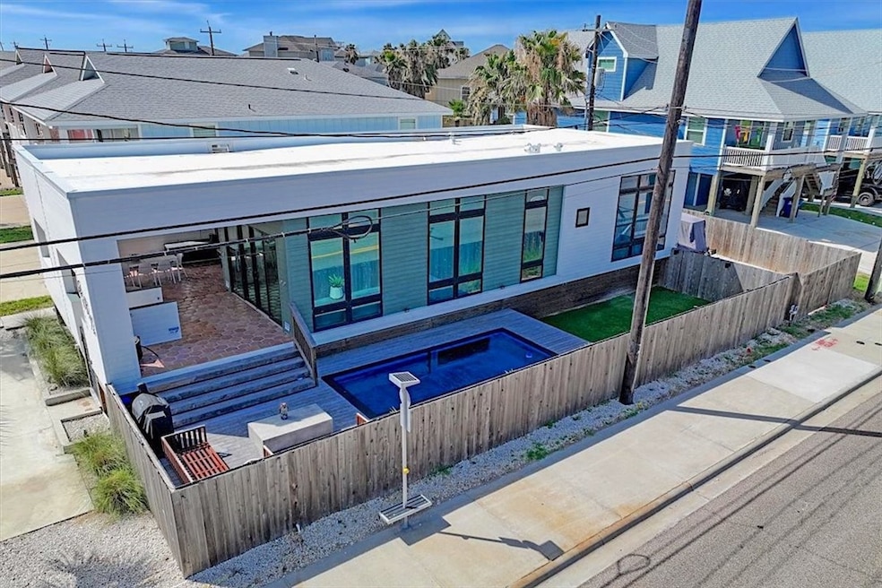 For Sale $829,000