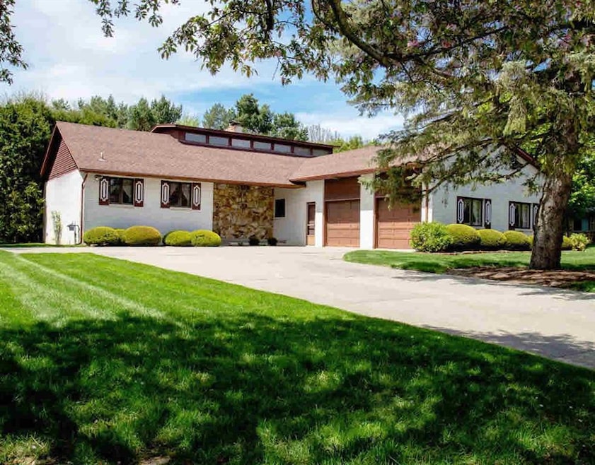 1143 Sandstone Pass, Flint, MI 48532 - photo 1