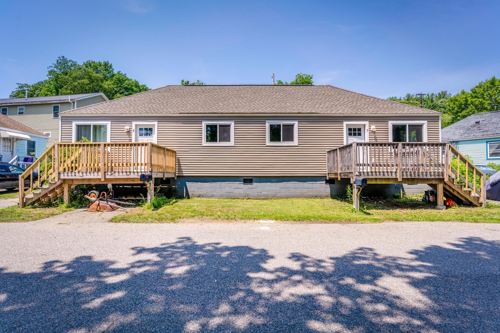 5 Cromwell St, Kittery, ME 03904 - photo 1