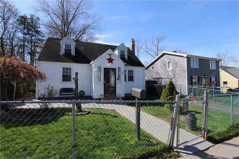 39 Sequin St, Hartford, CT 06106 - photo 1