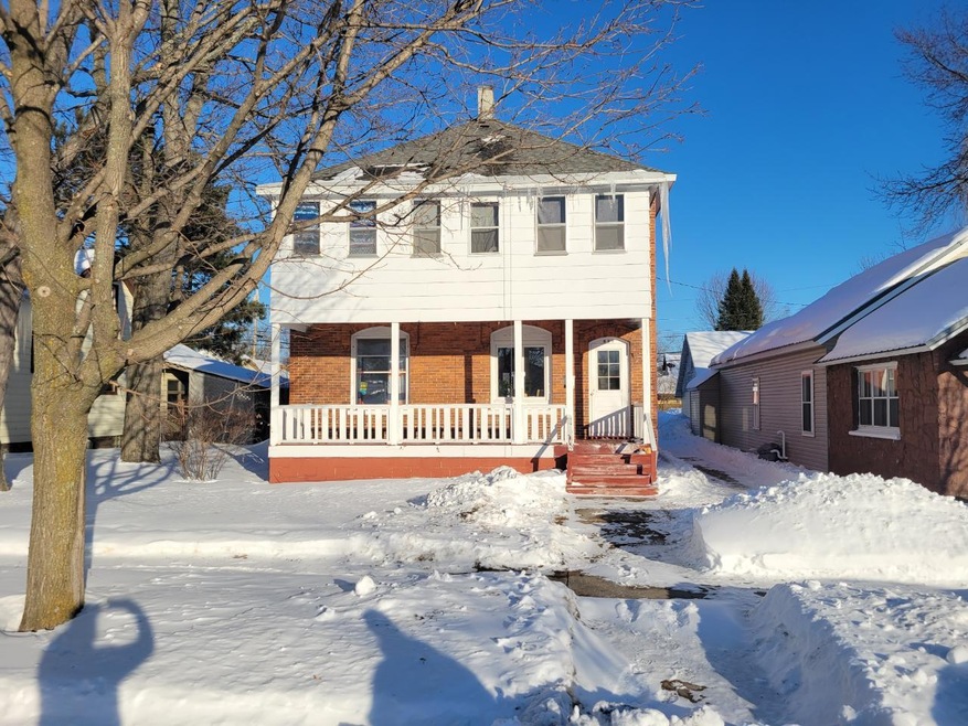 214 N Tomahawk Ave, Tomahawk, WI 54487 - photo 1