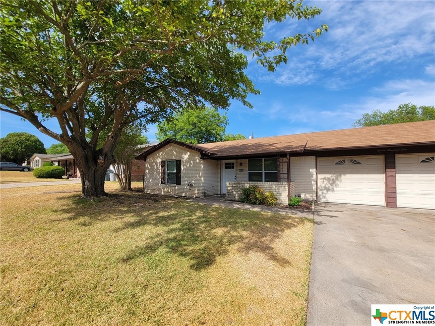 704 Ridge St, Copperas Cove, TX 76522 - photo 1