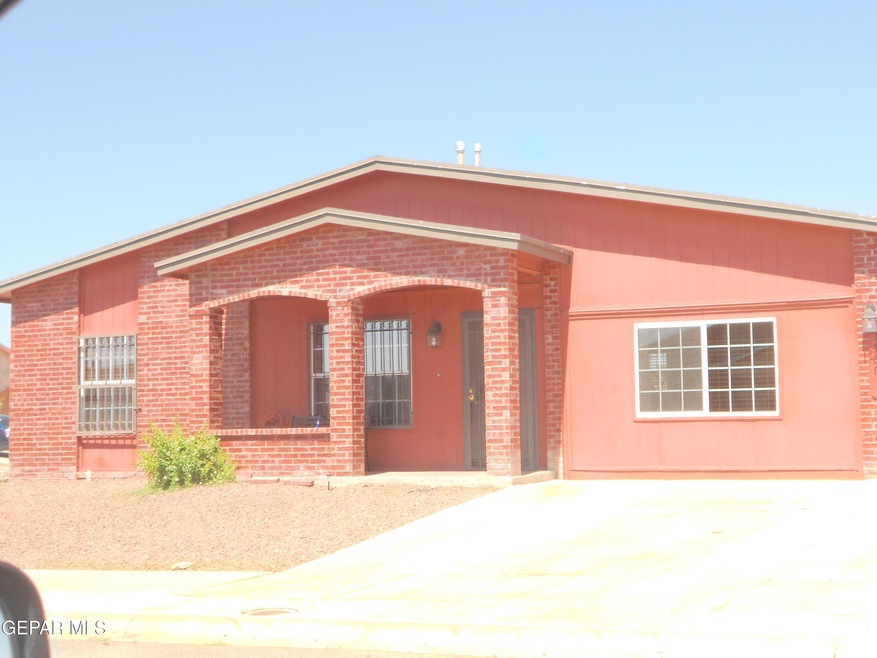14301 Venecia Dr, El Paso, TX 79928 - photo 1