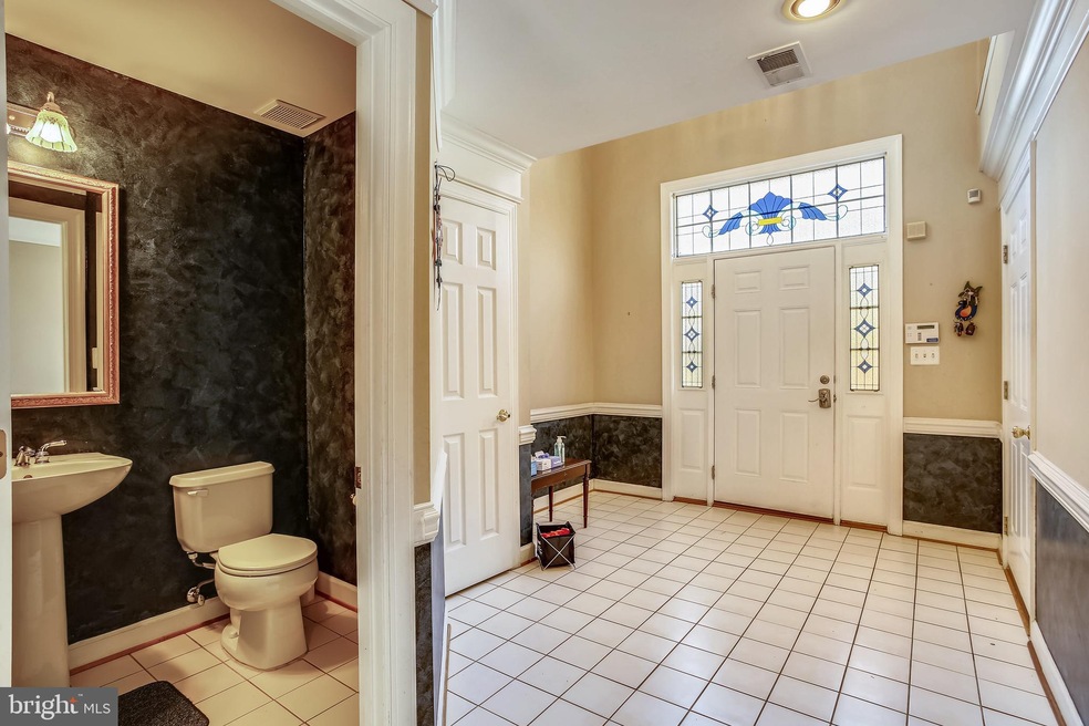 2459 Fox Stream Ln, Herndon, VA 20171 - photo 1