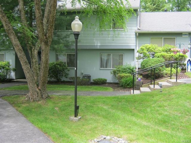 148 Flintlock Way unit D, Yorktown Heights, NY 10598 - photo 1