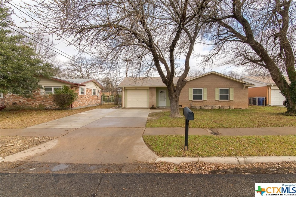 1005 E Robertson Ave, Copperas Cove, TX 76522 - photo 1