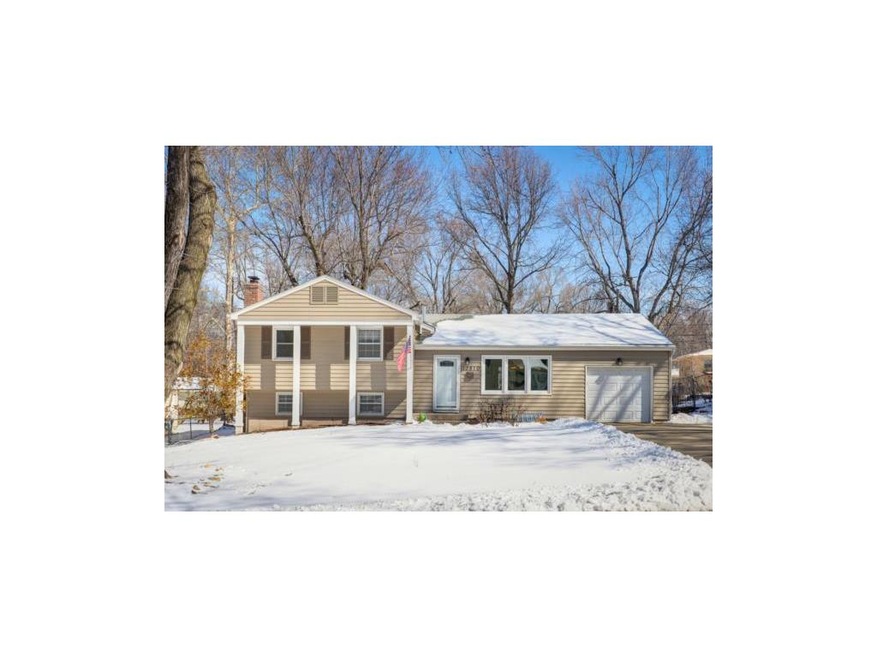 10810 W 72nd Terrace, Shawnee, KS 66203 - photo 1