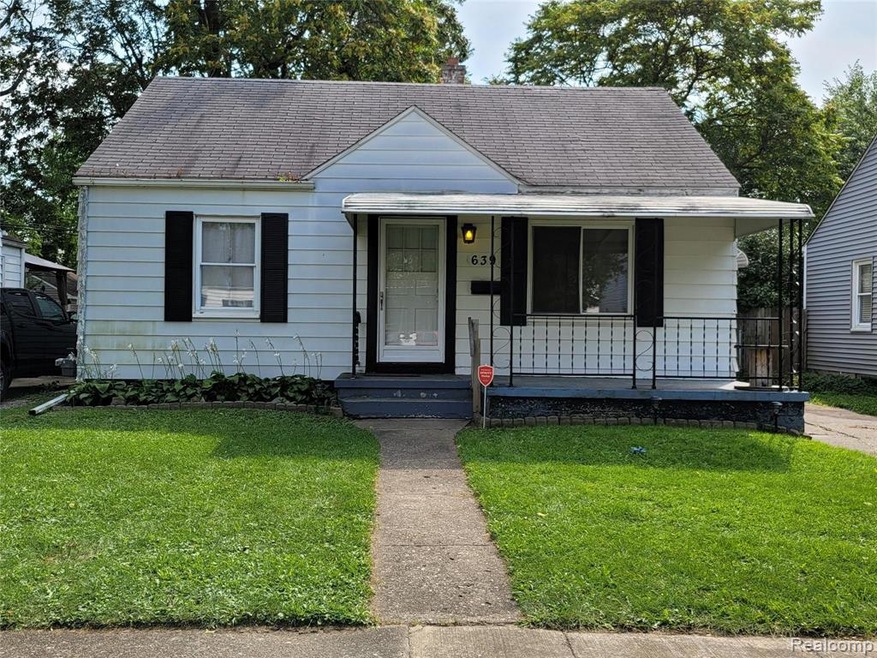 639 Crawford St, Flint, MI 48507 - photo 1