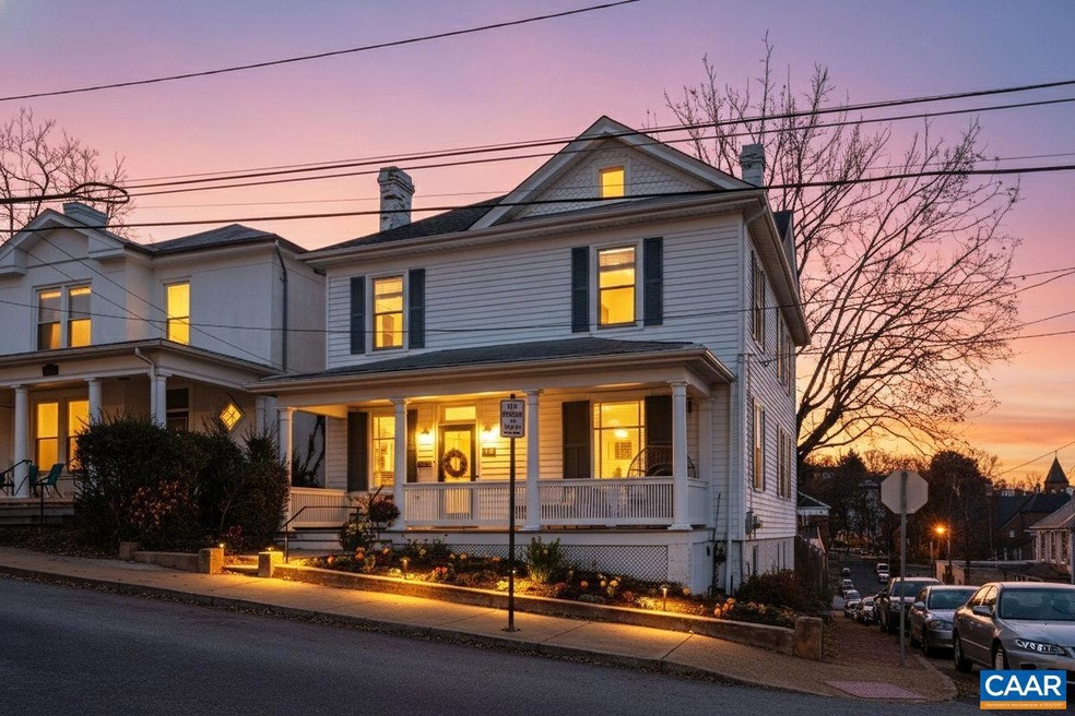 501 W Johnson St, Staunton, VA 24401 - photo 1