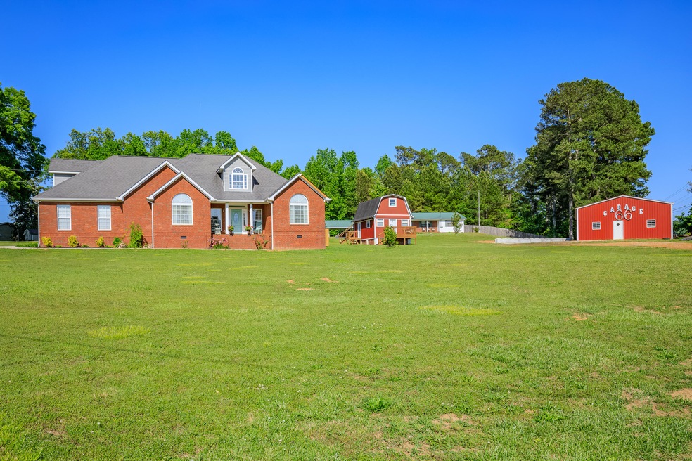 66 Will Potts Rd, Ringgold, GA