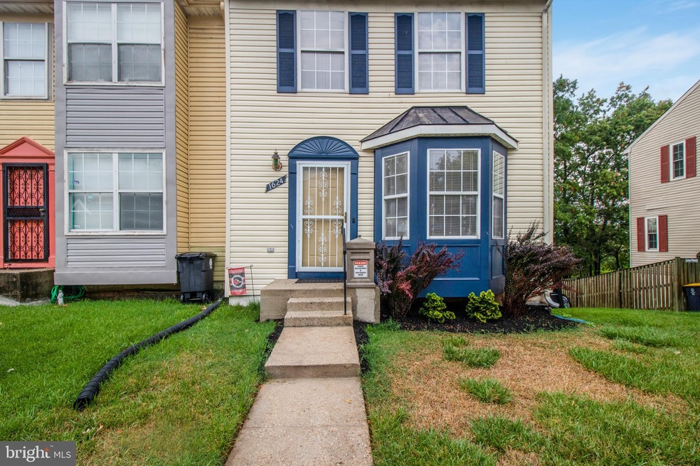 1624 Willowwood Ct, Hyattsville, MD 20785 - photo 1