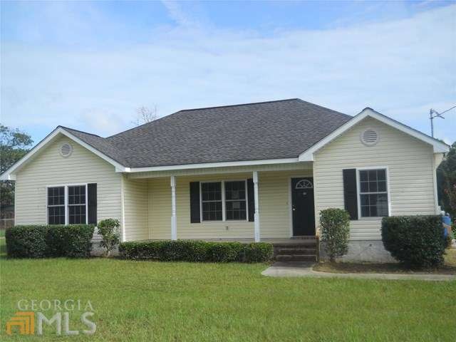 215 Aycock St, Portal, GA 30450 - photo 1