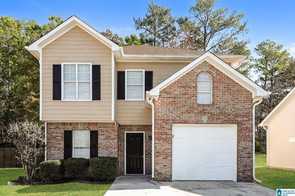 232 Meriweather Ln, Calera, AL 35040 - photo 1